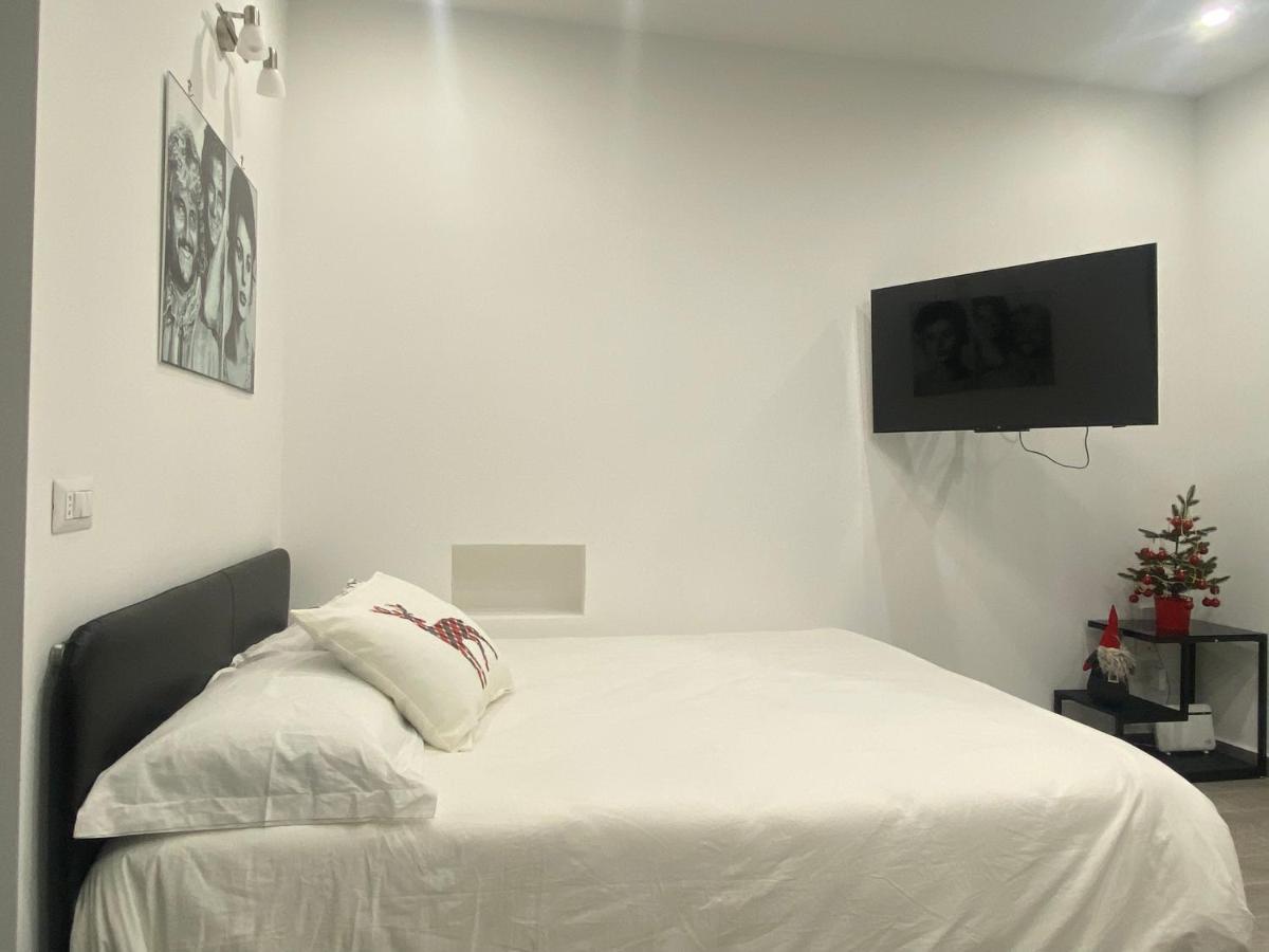 Appartement The Nest Of Via Toledo à Naples Extérieur photo